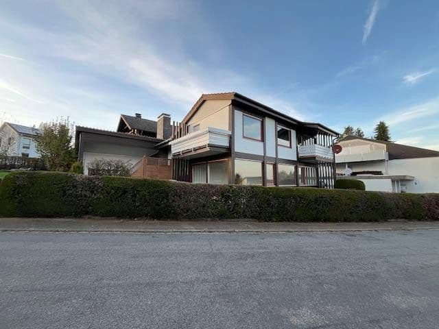Prodej domu 175 m², pozemek 560 m², Schauinslandstr.14, Karlsbad, Bádensko-Württembersko Prodej domu 175 m², pozemek 560 m², Schauinslandstr.14, Karlsbad, Bádensko-Württembersko