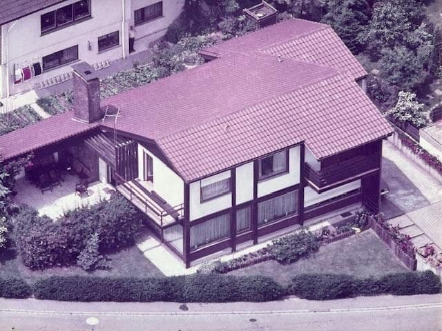 Prodej domu 175 m², pozemek 560 m², Schauinslandstr.14, Karlsbad, Bádensko-Württembersko Prodej domu 175 m², pozemek 560 m², Schauinslandstr.14, Karlsbad, Bádensko-Württembersko