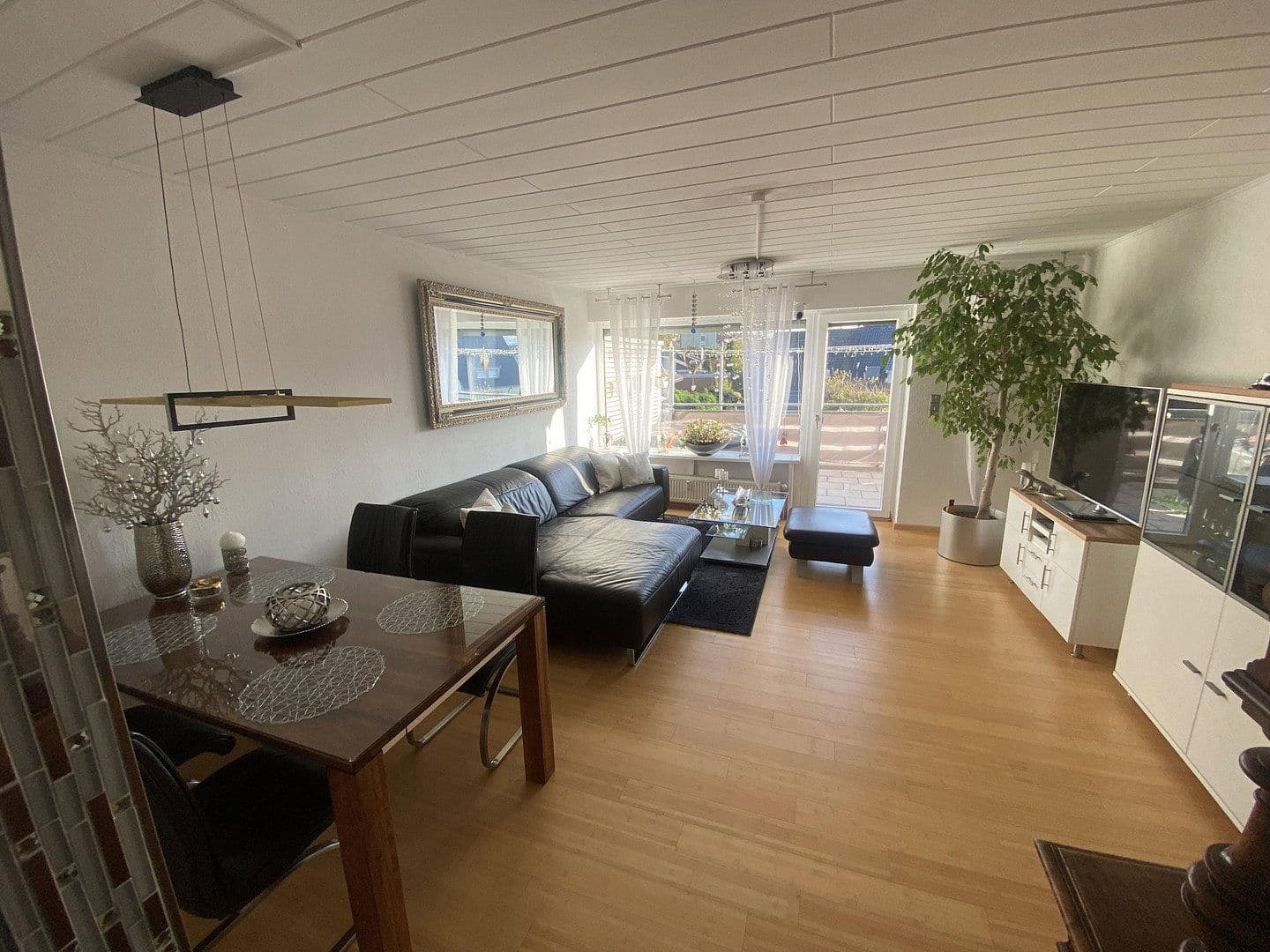 Prodej bytu 3+1 90 m², Beckum, Severní Porýní-Vestfálsko Prodej bytu 3+1 90 m², Beckum, Severní Porýní-Vestfálsko