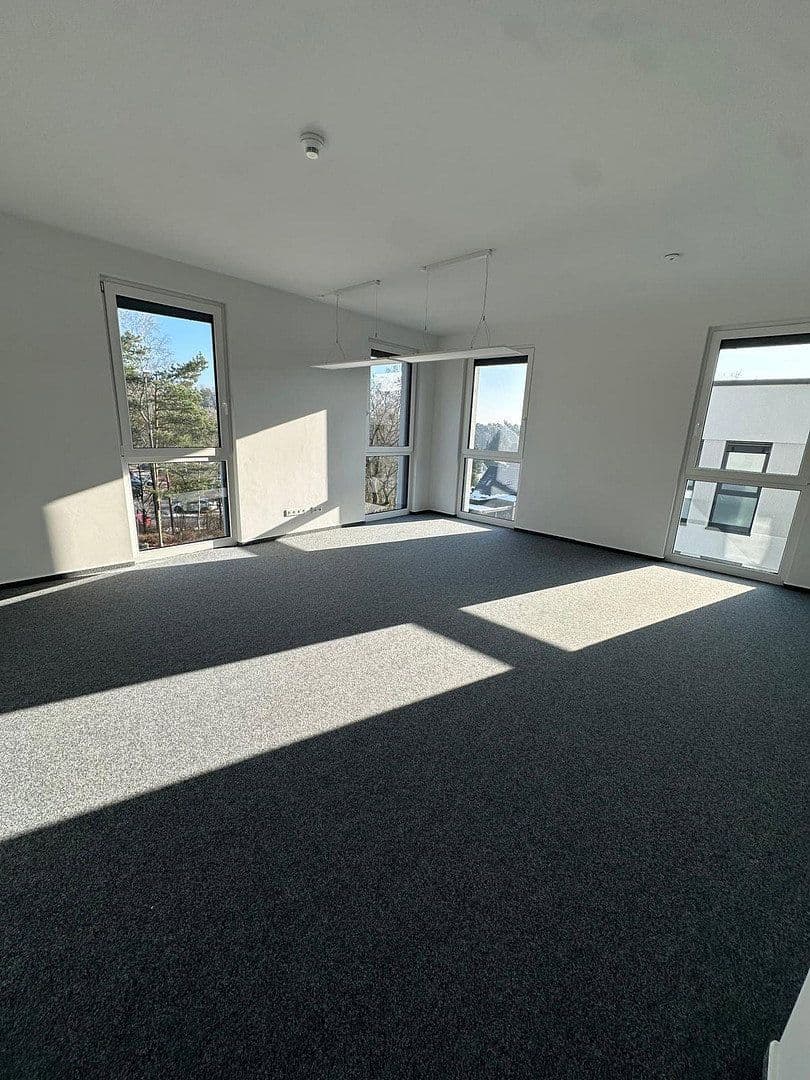 Pronájem kanceláře 300 m², Friedhofstr. 171, Bielefeld, Severní Porýní-Vestfálsko Pronájem kanceláře 300 m², Friedhofstr. 171, Bielefeld, Severní Porýní-Vestfálsko