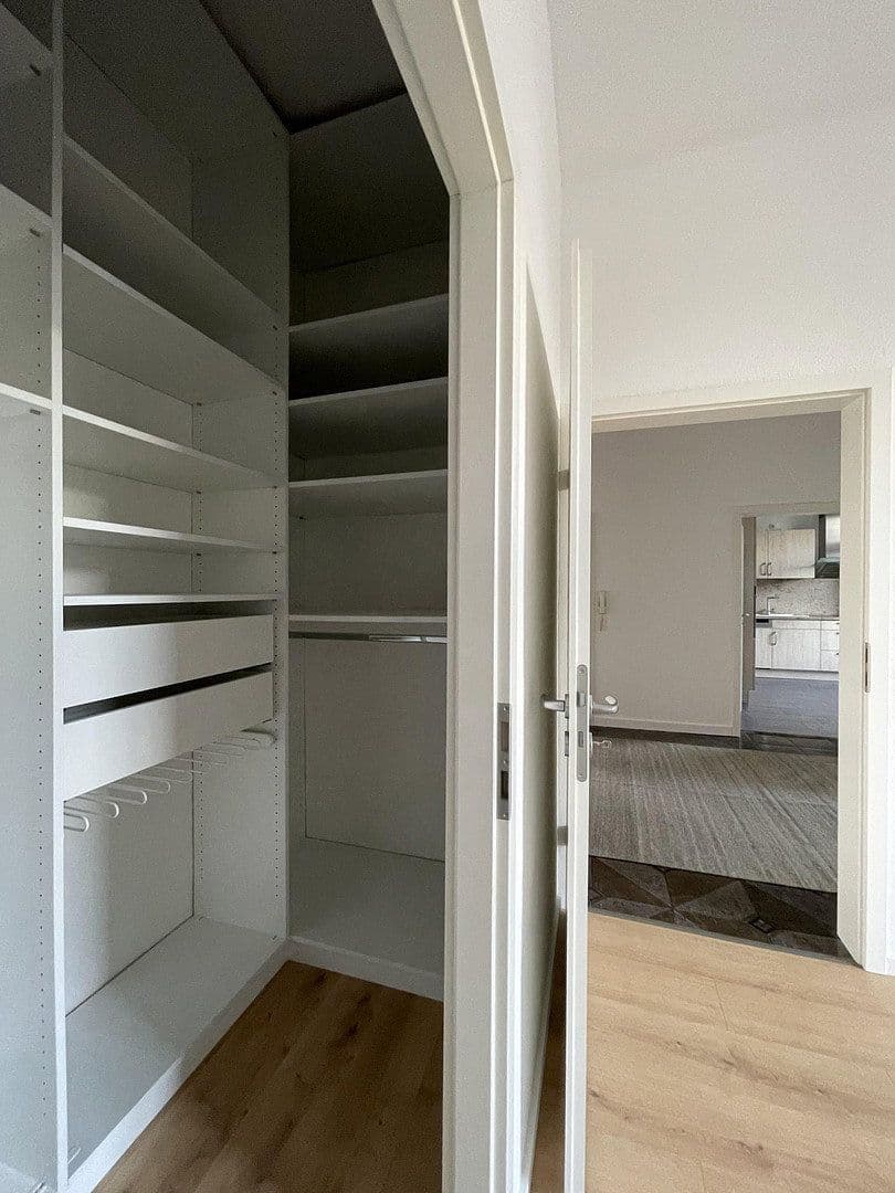 Pronájem bytu 3+kk 103 m², Güstrow, Mecklenburg-Vorpommern Pronájem bytu 3+kk 103 m², Güstrow, Mecklenburg-Vorpommern