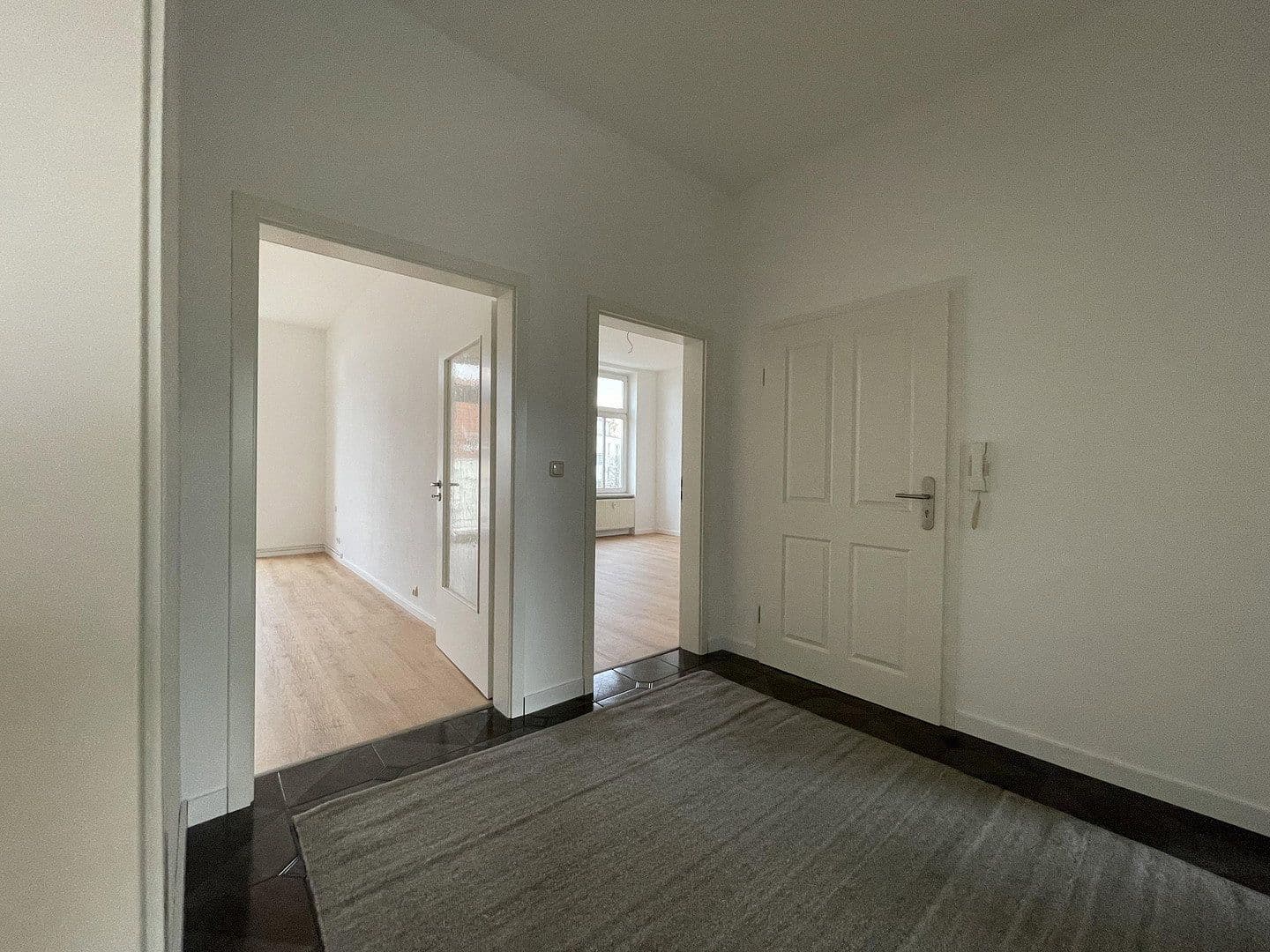Pronájem bytu 3+kk 103 m², Güstrow, Mecklenburg-Vorpommern Pronájem bytu 3+kk 103 m², Güstrow, Mecklenburg-Vorpommern