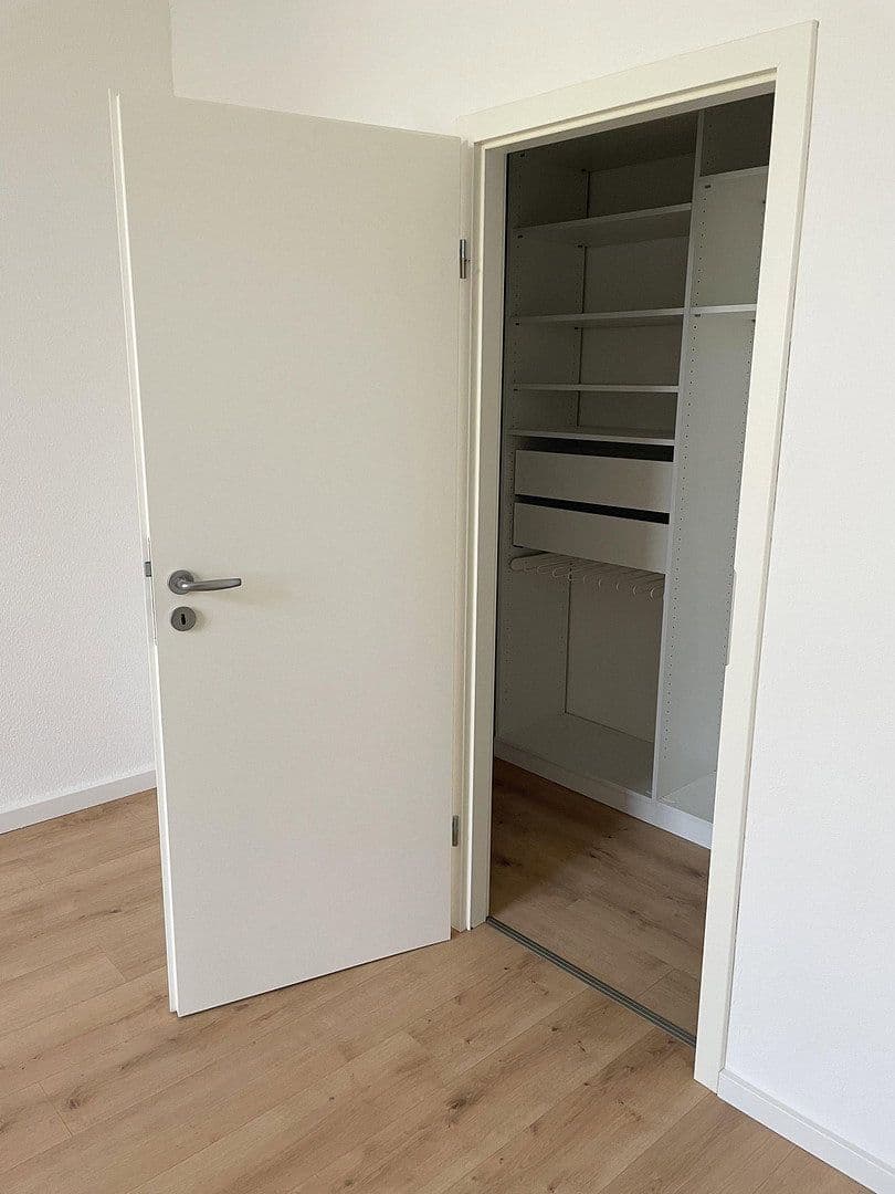 Pronájem bytu 3+kk 103 m², Güstrow, Mecklenburg-Vorpommern Pronájem bytu 3+kk 103 m², Güstrow, Mecklenburg-Vorpommern