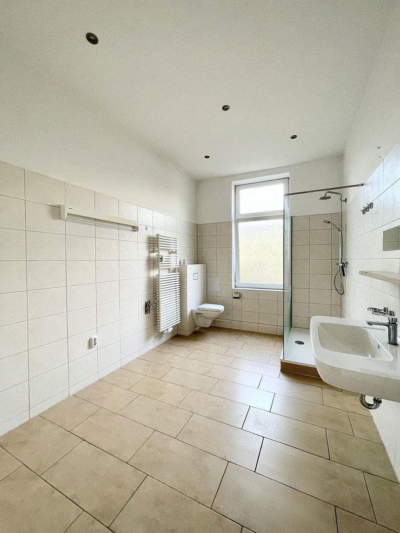 Pronájem bytu 3+kk 103 m², Güstrow, Mecklenburg-Vorpommern Pronájem bytu 3+kk 103 m², Güstrow, Mecklenburg-Vorpommern