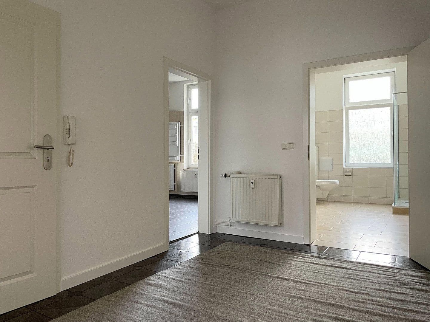 Pronájem bytu 3+kk 103 m², Güstrow, Mecklenburg-Vorpommern Pronájem bytu 3+kk 103 m², Güstrow, Mecklenburg-Vorpommern