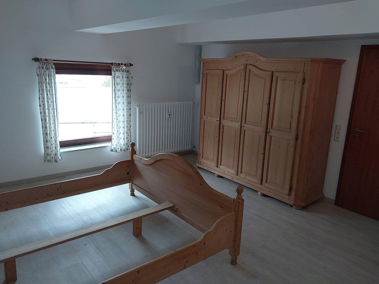 Pronájem bytu 3+1 66 m², Lorch, Hessen Pronájem bytu 3+1 66 m², Lorch, Hessen