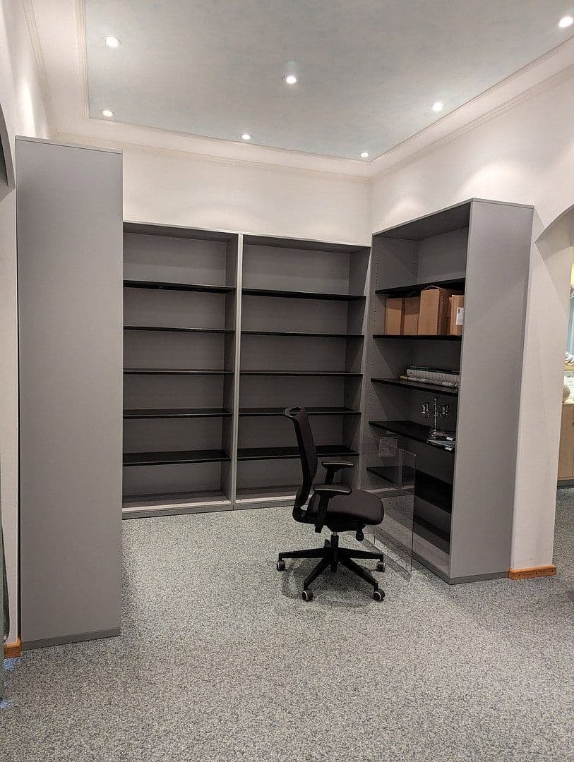 Prodej nebytového prostoru 56 m², Germering-Unterpfaffenhofen, Bavorsko Prodej nebytového prostoru 56 m², Germering-Unterpfaffenhofen, Bavorsko
