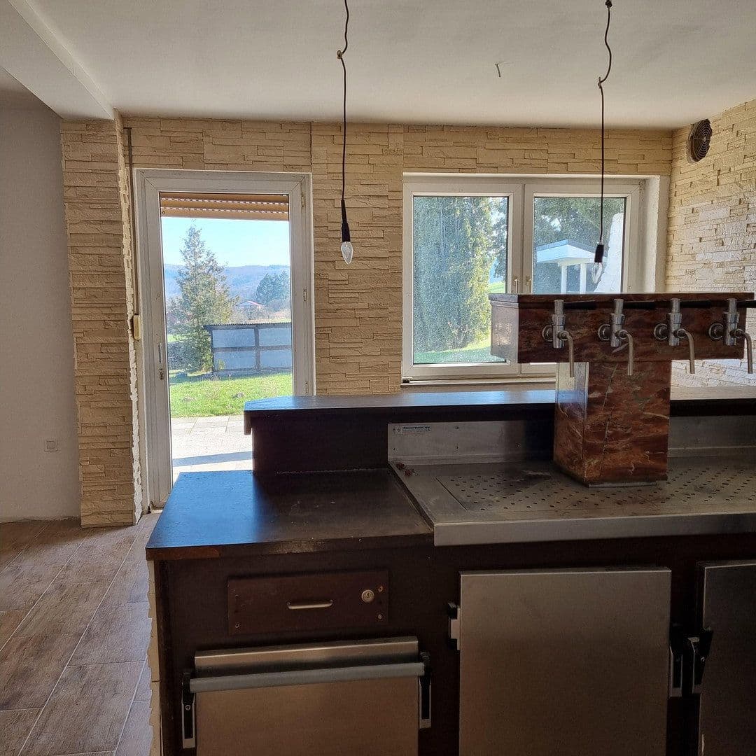 Pronájem nebytového prostoru 2.169 m², Quellenweg 4, Gilserberg, Hessen Pronájem nebytového prostoru 2.169 m², Quellenweg 4, Gilserberg, Hessen