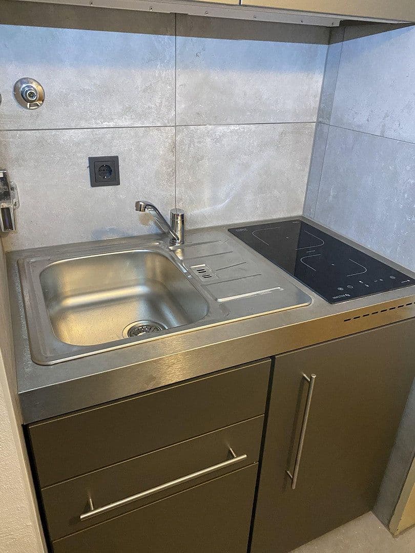 Pronájem bytu 1+1 21 m², Fuchsbauerweg 13a, Passau, Bavorsko Pronájem bytu 1+1 21 m², Fuchsbauerweg 13a, Passau, Bavorsko