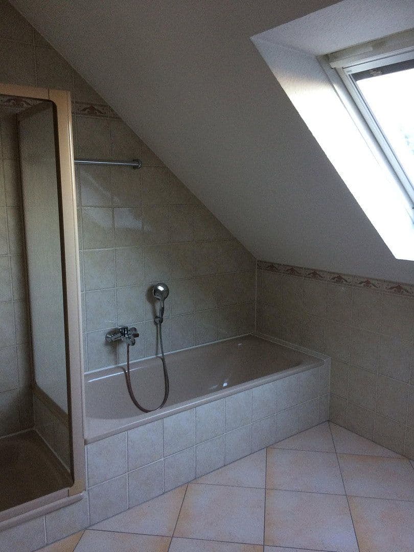 Pronájem bytu 3+1 85 m², Unter-Gerst-Str. 7, Trier, Porýní-Falc Pronájem bytu 3+1 85 m², Unter-Gerst-Str. 7, Trier, Porýní-Falc