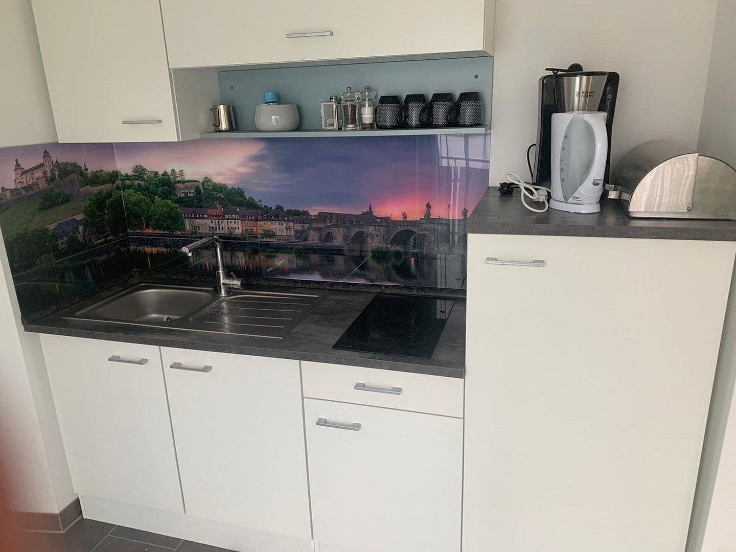 Pronájem bytu 2+1 60 m², Laurentiusstr. 22, Würzburg, Bavorsko Pronájem bytu 2+1 60 m², Laurentiusstr. 22, Würzburg, Bavorsko