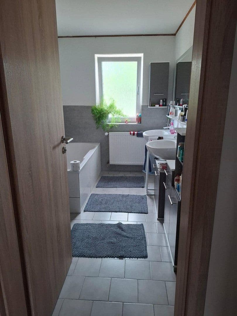 Pronájem bytu 5+1 108 m², Wieseth, Bavorsko Pronájem bytu 5+1 108 m², Wieseth, Bavorsko