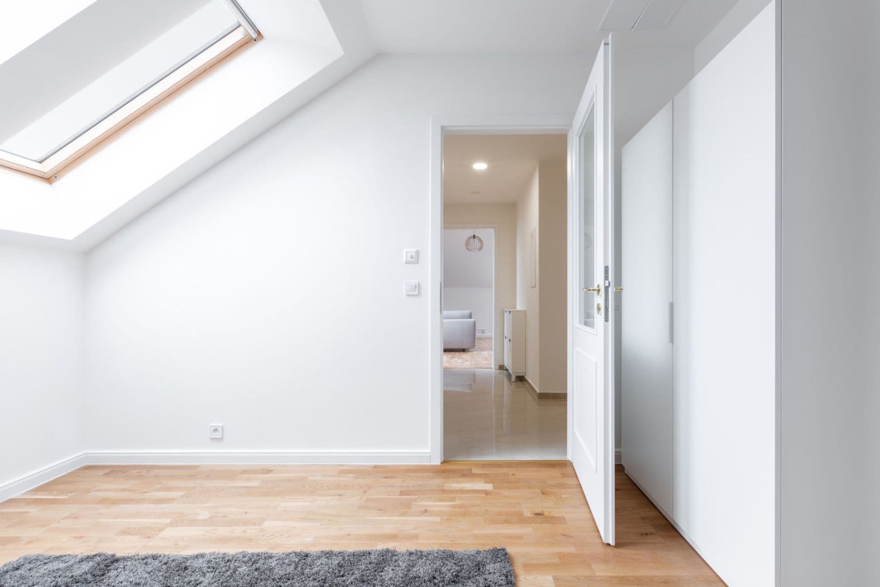 Pronájem bytu 3+kk 112 m², Varšavská, Praha, Praha Pronájem bytu 3+kk 112 m², Varšavská, Praha, Praha