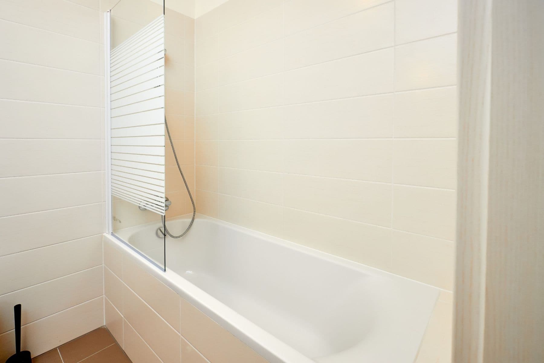 Pronájem bytu 2+kk 60 m², U Mlýnského kanálu, Praha, Praha Pronájem bytu 2+kk 60 m², U Mlýnského kanálu, Praha, Praha