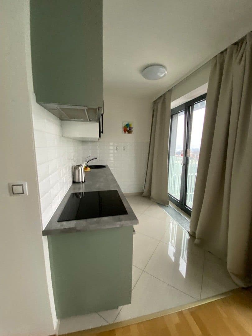 Pronájem bytu 2+kk 75 m², Olšanská, Praha, Praha Pronájem bytu 2+kk 75 m², Olšanská, Praha, Praha