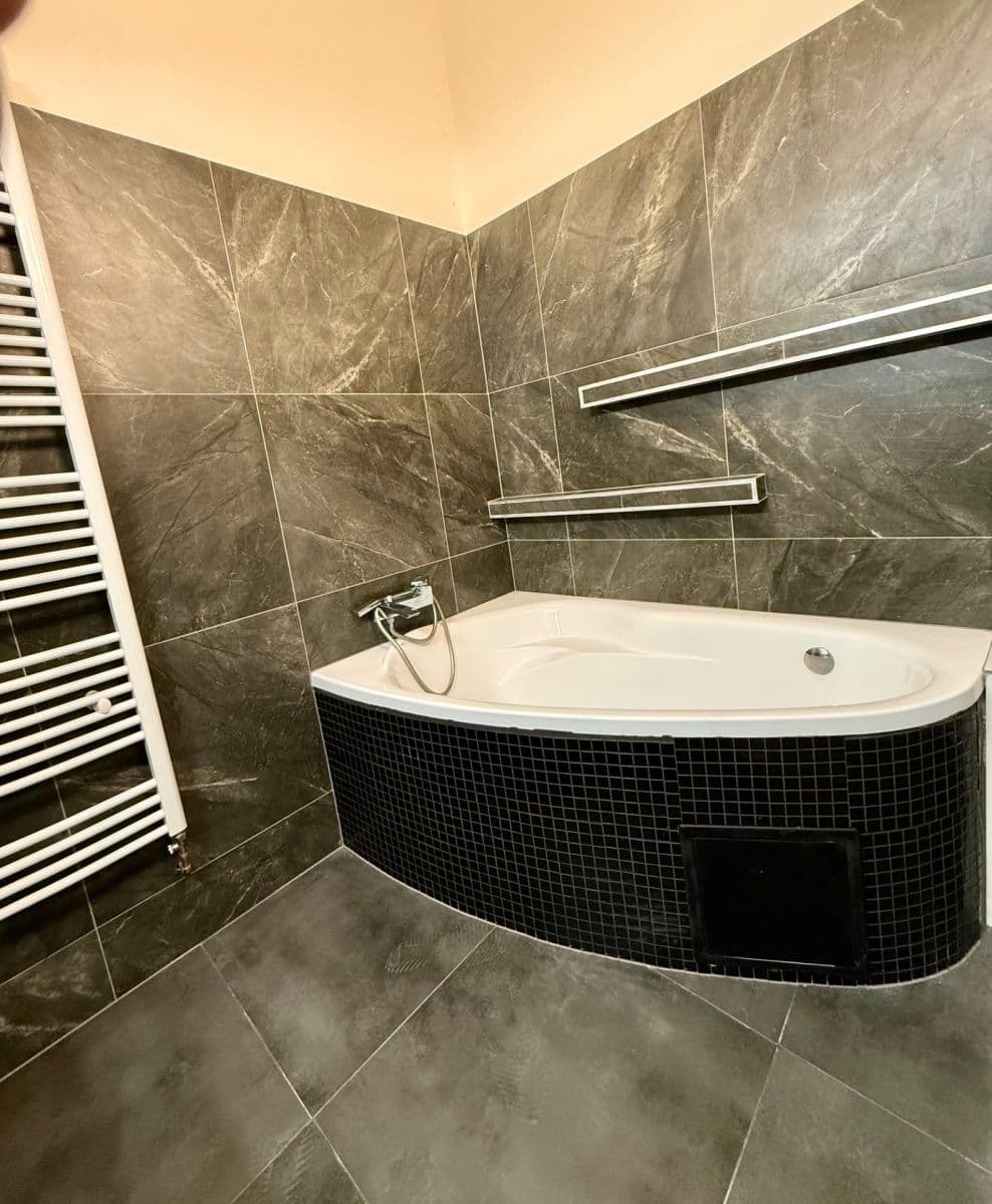 Pronájem bytu 3+1 80 m², Zámecká, Ostrava, Moravskoslezský kraj Pronájem bytu 3+1 80 m², Zámecká, Ostrava, Moravskoslezský kraj