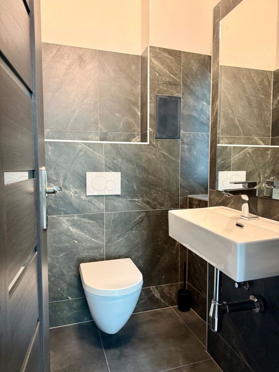 Pronájem bytu 3+1 80 m², Zámecká, Ostrava, Moravskoslezský kraj Pronájem bytu 3+1 80 m², Zámecká, Ostrava, Moravskoslezský kraj