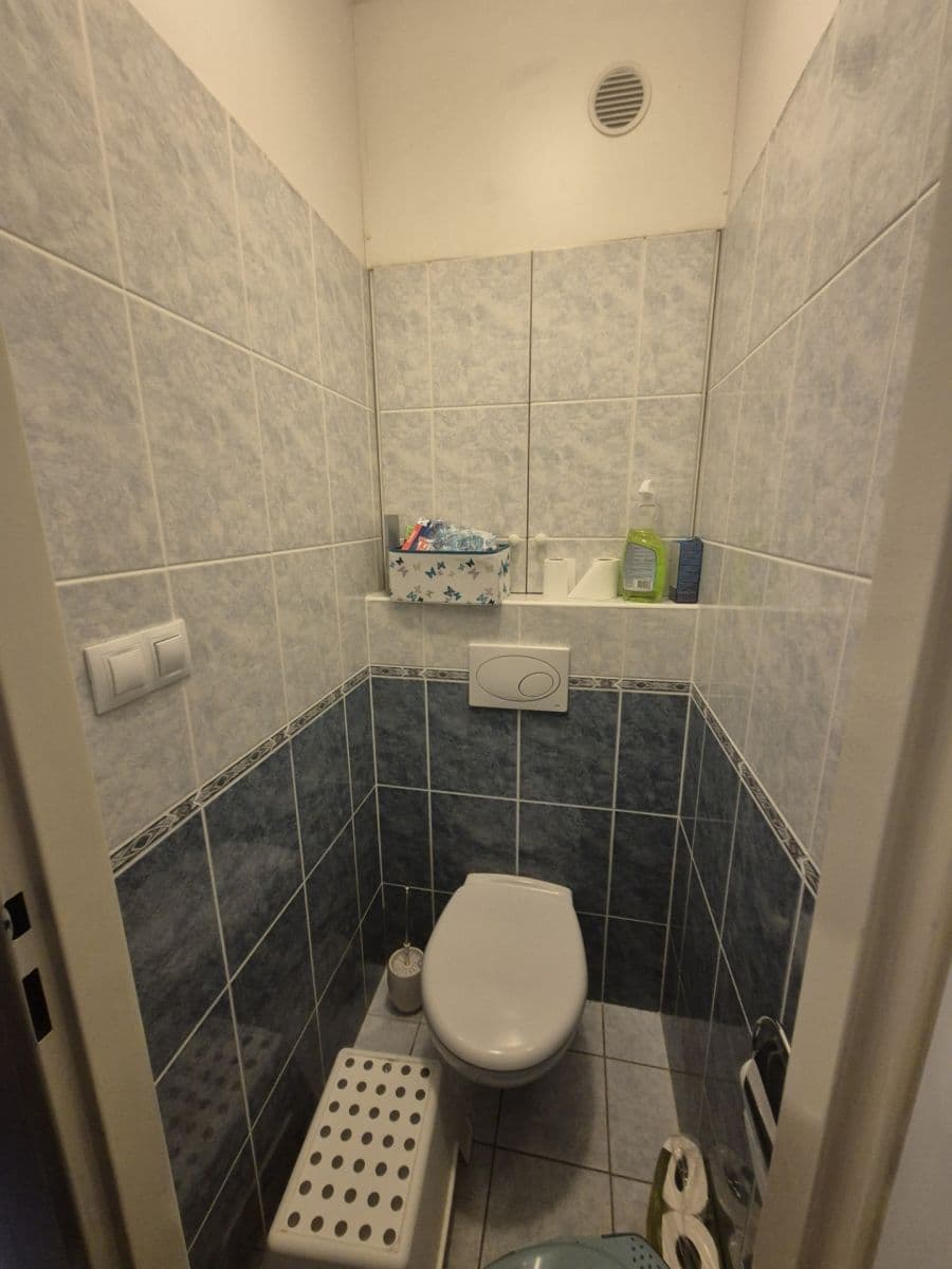 Pronájem bytu 3+1 74 m², Nedvězská, Praha, Praha Pronájem bytu 3+1 74 m², Nedvězská, Praha, Praha