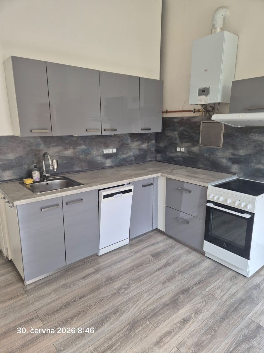 Pronájem bytu 4+1 120 m², Na Doubkové, Praha, Praha Pronájem bytu 4+1 120 m², Na Doubkové, Praha, Praha