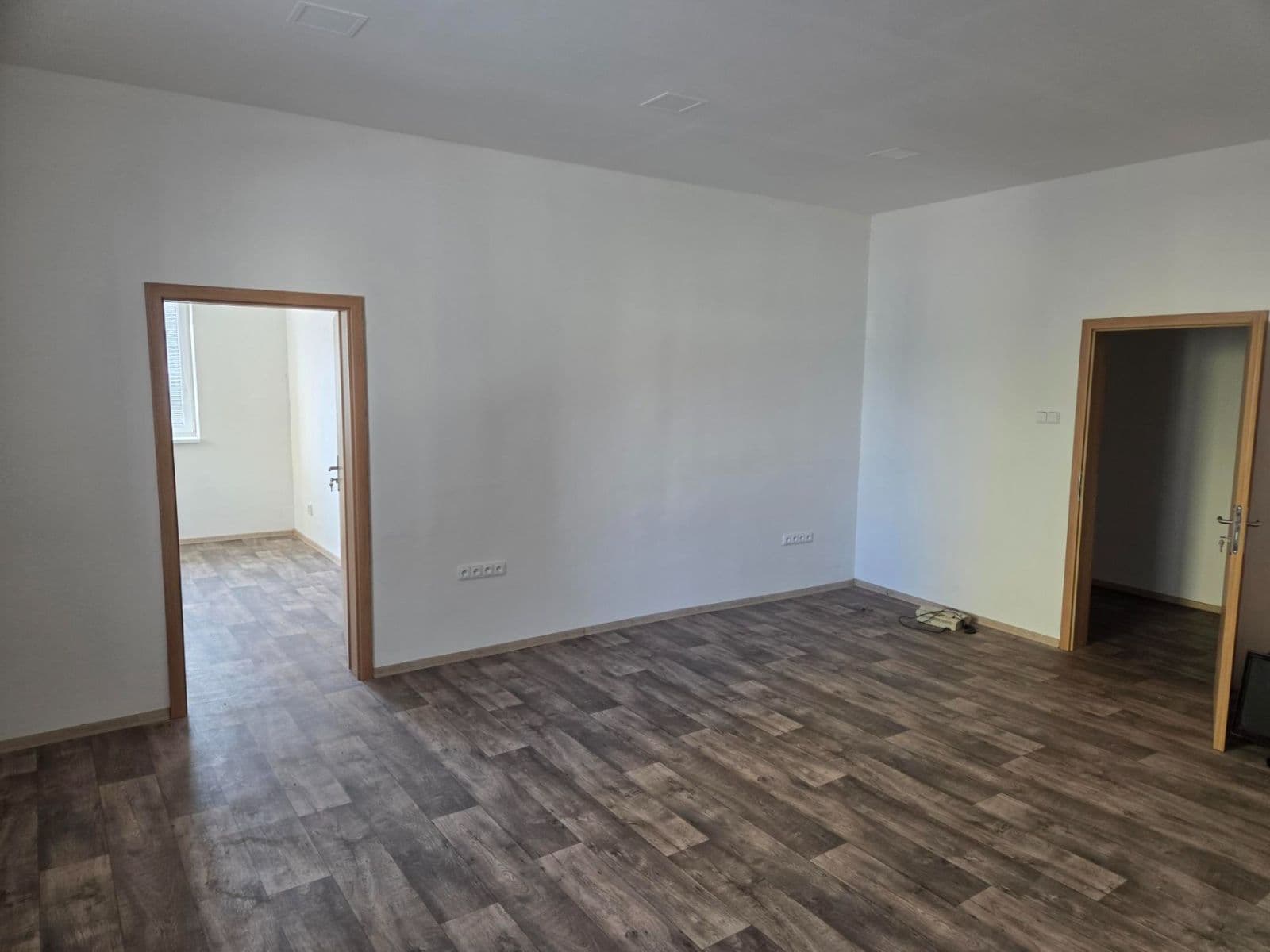 Pronájem nebytového prostoru 36 m², Brožíkova, Beroun, Středočeský kraj Pronájem nebytového prostoru 36 m², Brožíkova, Beroun, Středočeský kraj