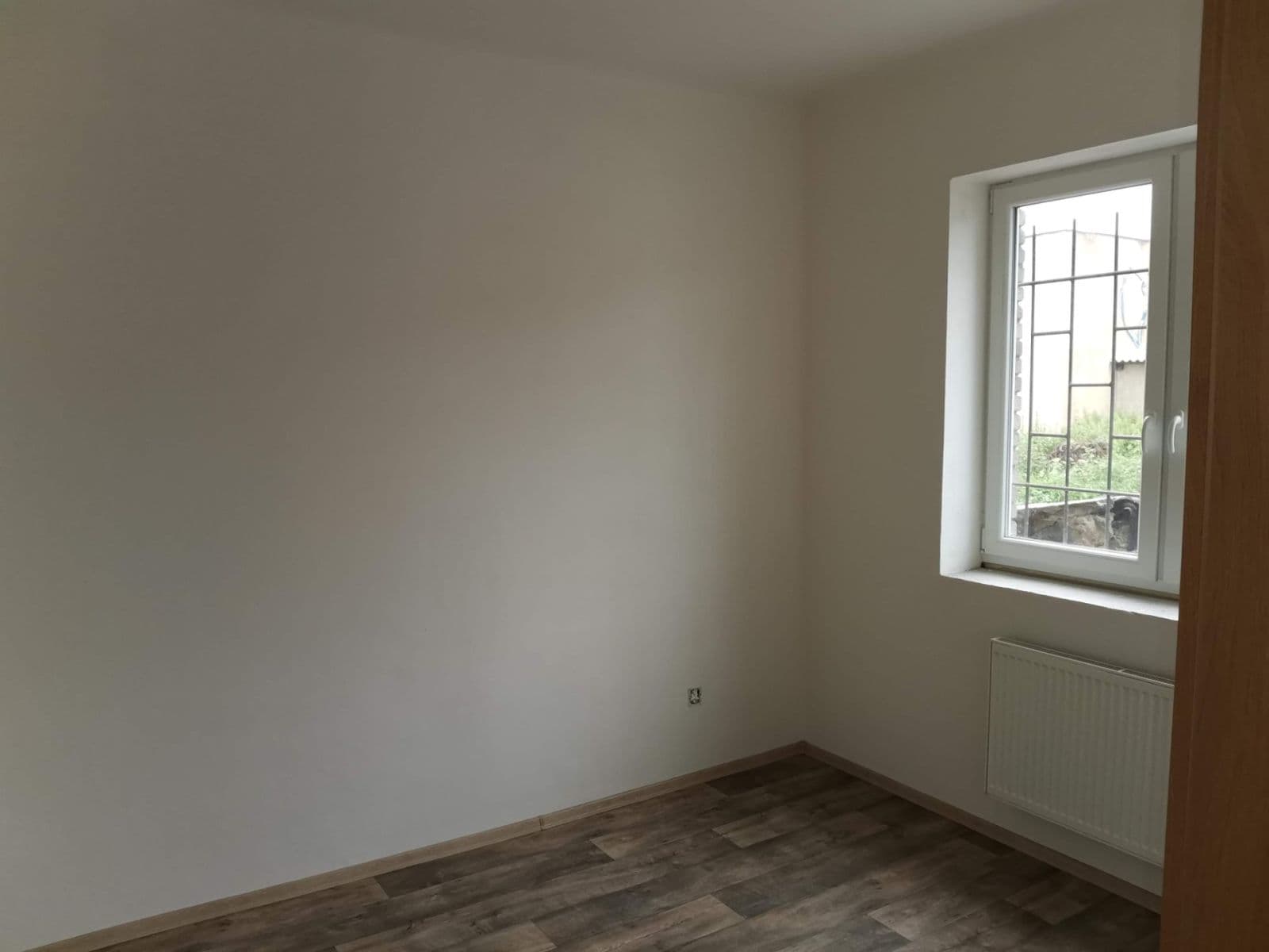 Pronájem nebytového prostoru 11 m², Brožíkova, Beroun, Středočeský kraj Pronájem nebytového prostoru 11 m², Brožíkova, Beroun, Středočeský kraj