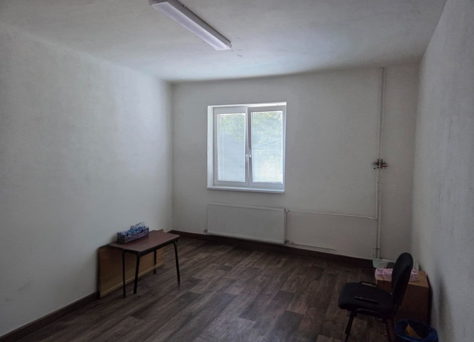 Pronájem nebytového prostoru 21 m², Brožíkova, Beroun, Středočeský kraj Pronájem nebytového prostoru 21 m², Brožíkova, Beroun, Středočeský kraj