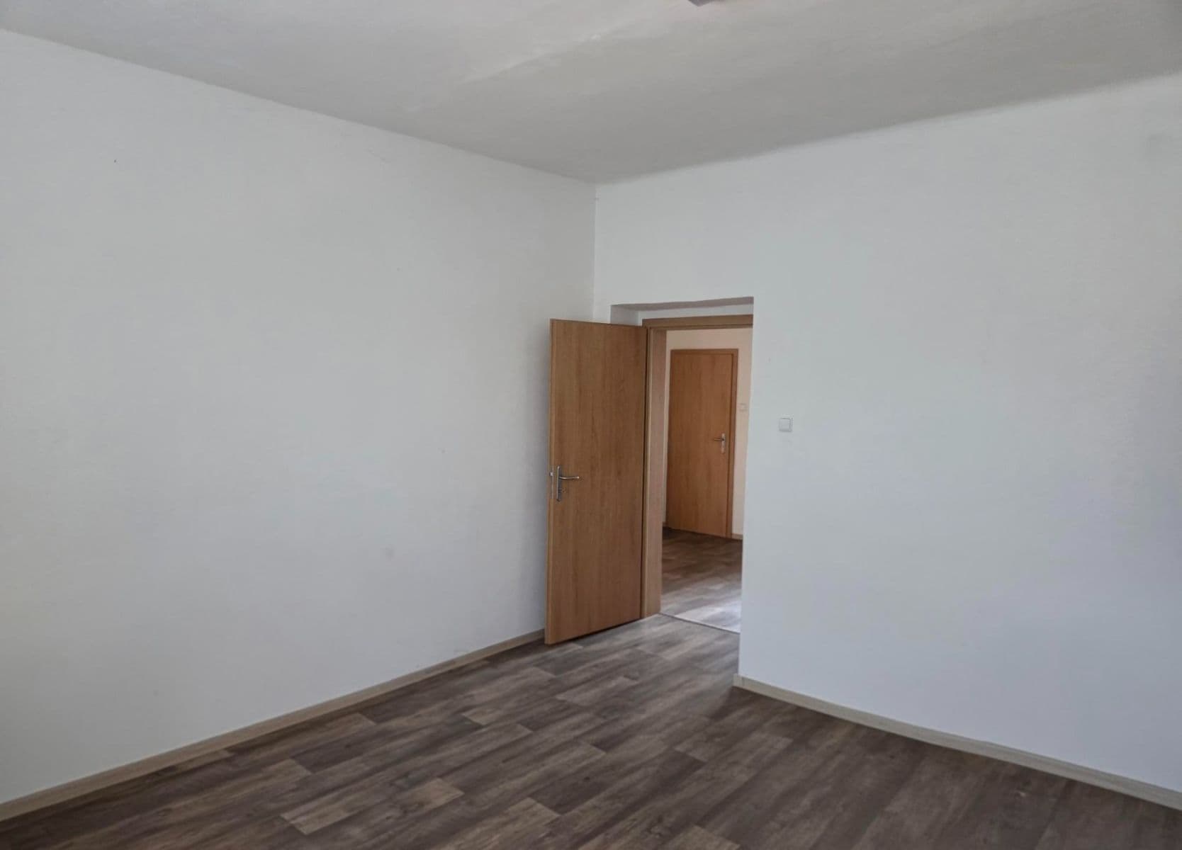 Pronájem nebytového prostoru 21 m², Brožíkova, Beroun, Středočeský kraj Pronájem nebytového prostoru 21 m², Brožíkova, Beroun, Středočeský kraj