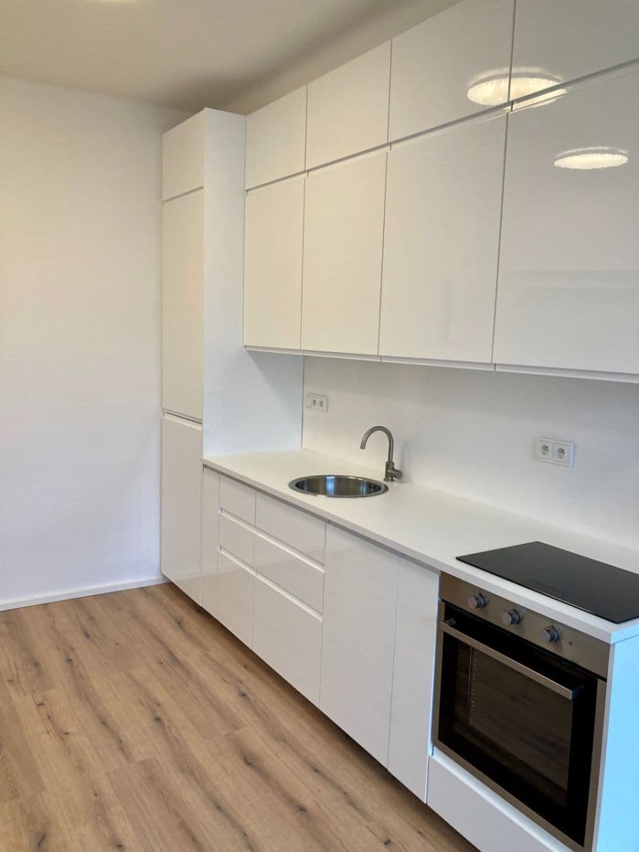 Pronájem bytu 2+kk 42 m², U Libeňského pivovaru, Praha, Praha Pronájem bytu 2+kk 42 m², U Libeňského pivovaru, Praha, Praha