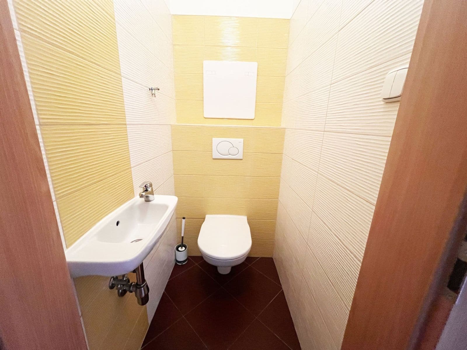 Pronájem bytu 2+kk 62 m², Jana Přibíka, Praha, Praha Pronájem bytu 2+kk 62 m², Jana Přibíka, Praha, Praha
