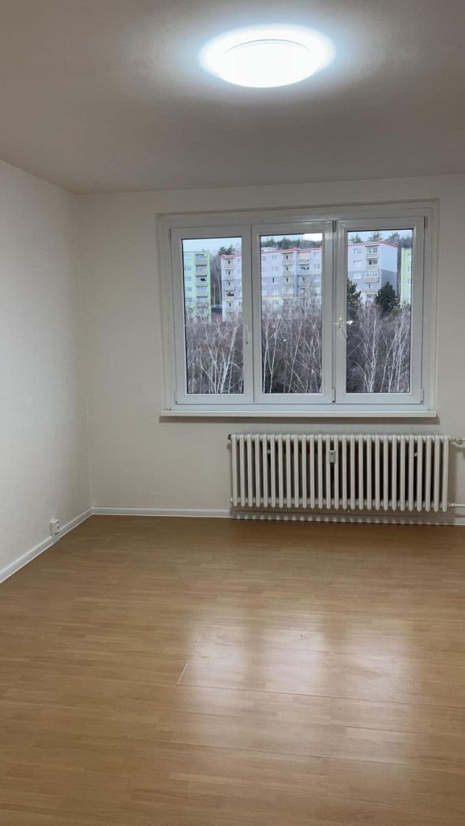Pronájem bytu 3+1 77 m², Školní pěšina, Chomutov, Ústecký kraj Pronájem bytu 3+1 77 m², Školní pěšina, Chomutov, Ústecký kraj