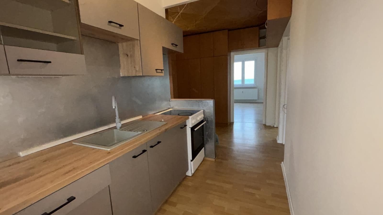 Pronájem bytu 3+1 77 m², Školní pěšina, Chomutov, Ústecký kraj Pronájem bytu 3+1 77 m², Školní pěšina, Chomutov, Ústecký kraj