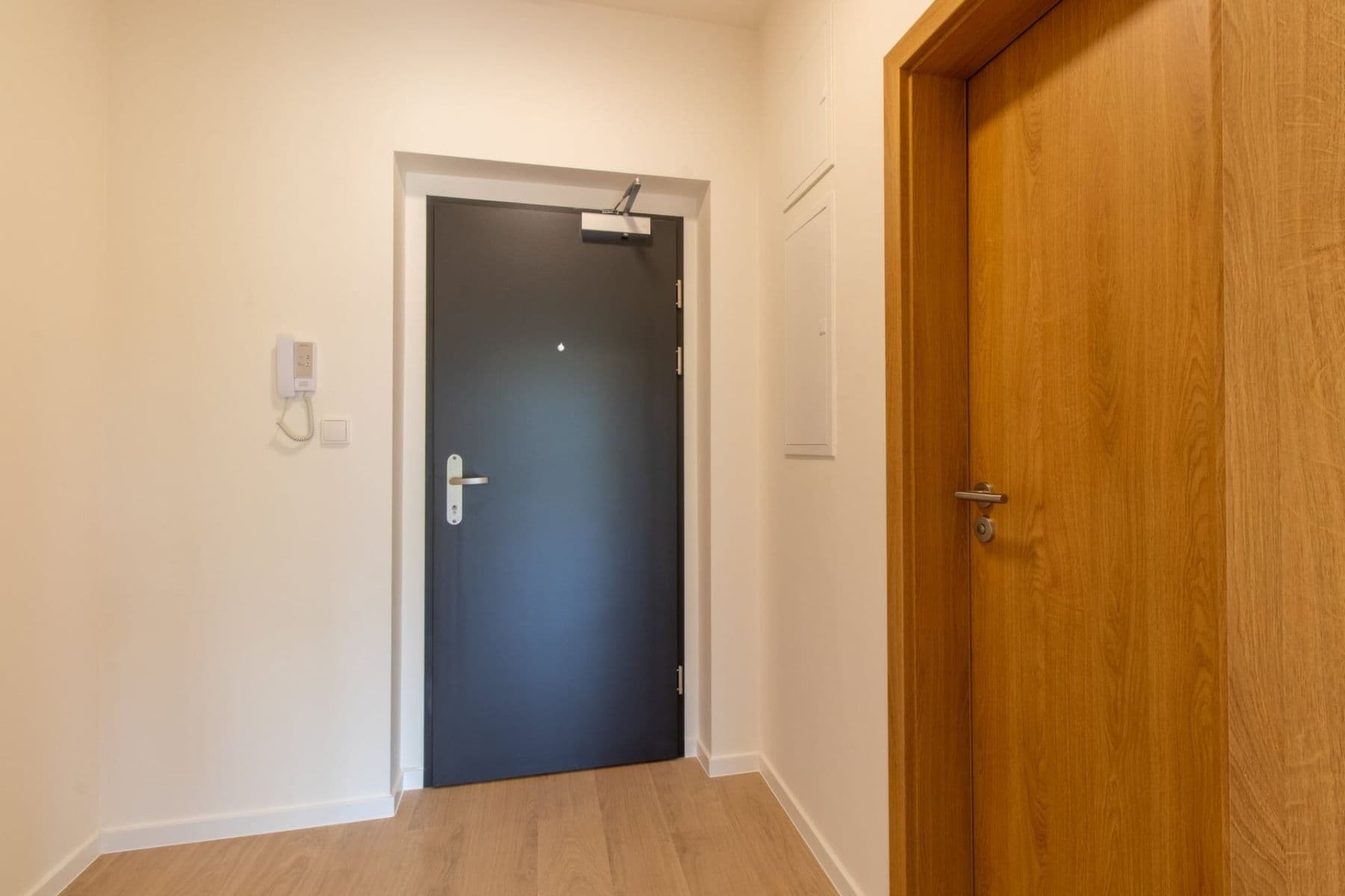 Pronájem bytu 1+kk 35 m², Suchánkova, Benešov, Středočeský kraj Pronájem bytu 1+kk 35 m², Suchánkova, Benešov, Středočeský kraj