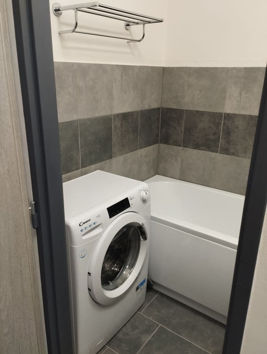 Pronájem bytu 3+1 64 m², Heřmanova, Praha, Praha Pronájem bytu 3+1 64 m², Heřmanova, Praha, Praha