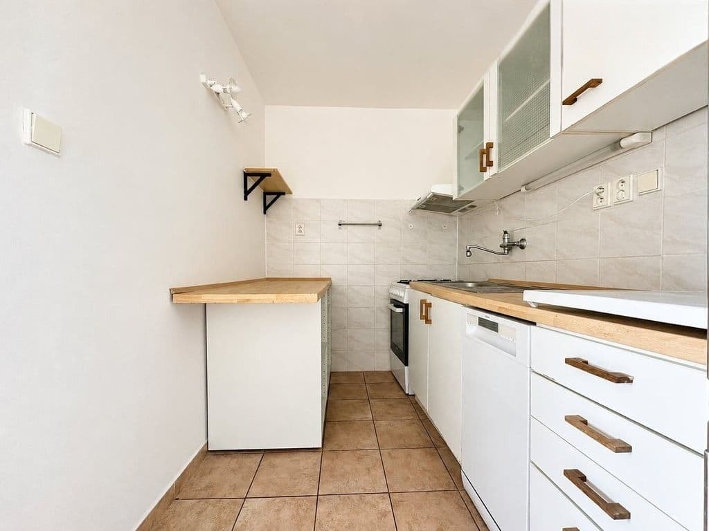 Pronájem bytu 2+kk 40 m², Nekvasilova, Praha, Praha Pronájem bytu 2+kk 40 m², Nekvasilova, Praha, Praha
