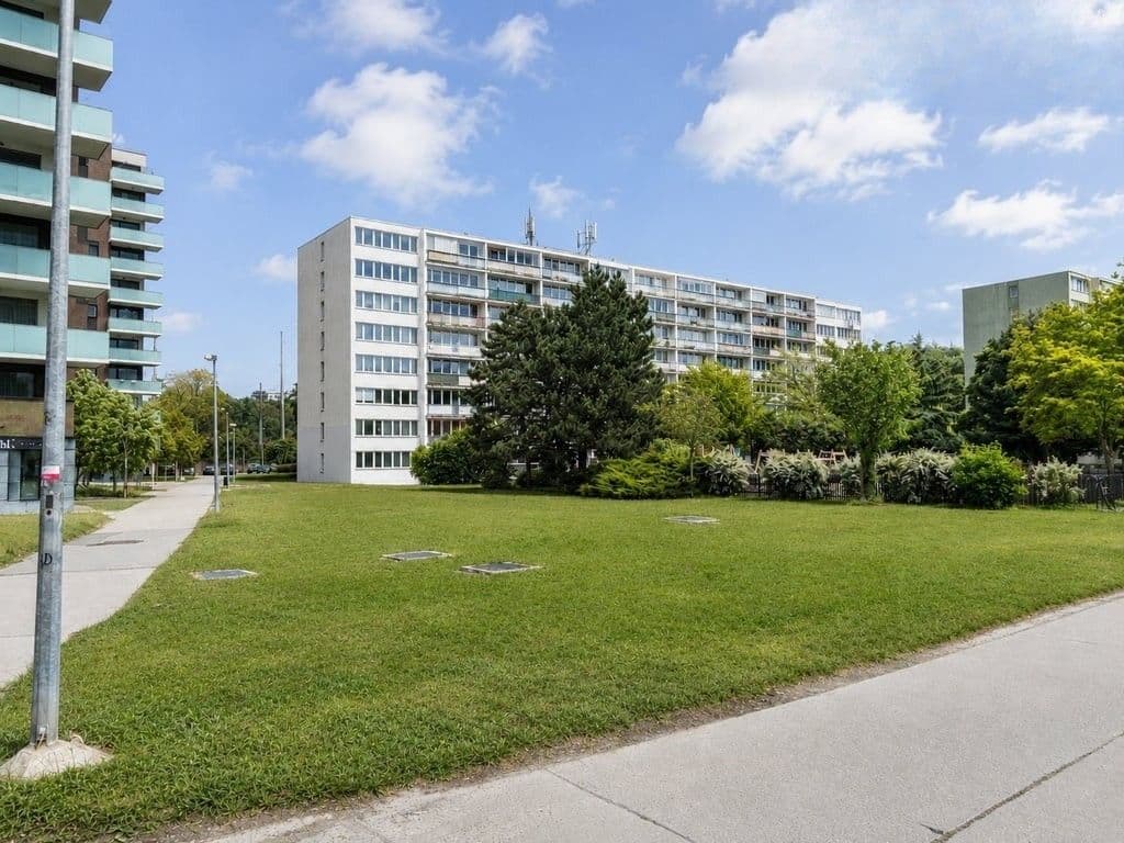 Pronájem bytu 2+kk 40 m², Nekvasilova, Praha, Praha Pronájem bytu 2+kk 40 m², Nekvasilova, Praha, Praha