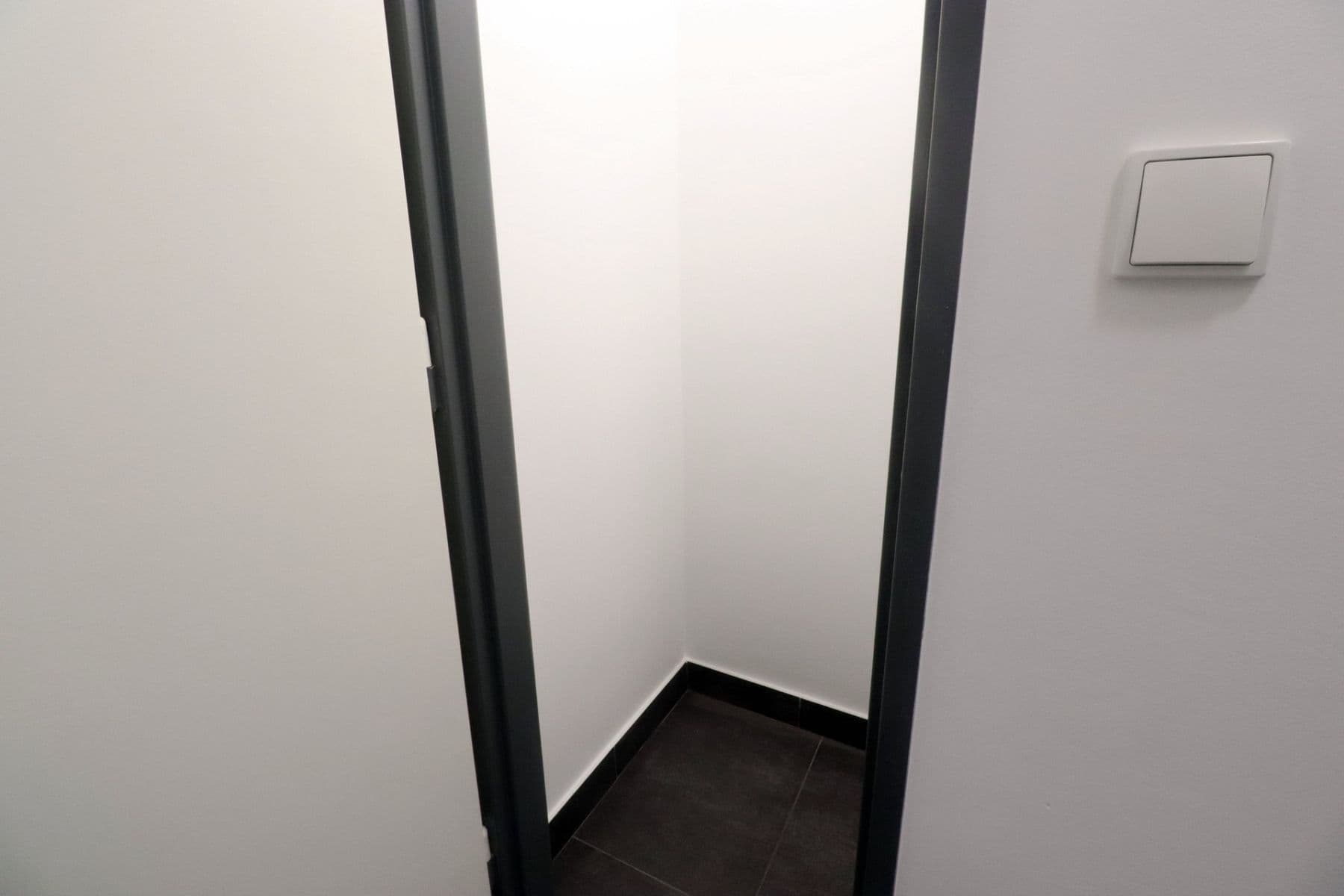 Pronájem bytu 1+kk 27 m², Kolbenova, Praha, Praha Pronájem bytu 1+kk 27 m², Kolbenova, Praha, Praha