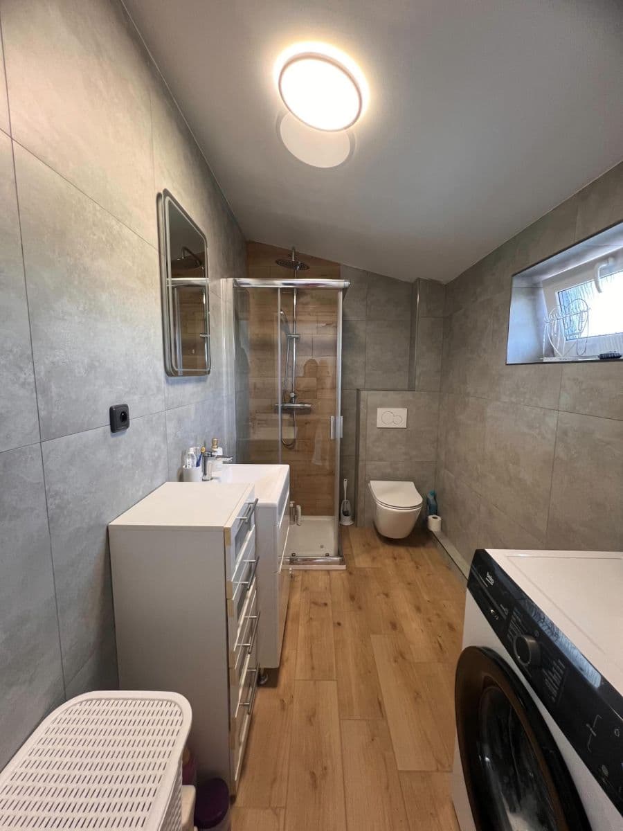Pronájem bytu 1+kk 37 m², Lazecká, Olomouc, Olomoucký kraj Pronájem bytu 1+kk 37 m², Lazecká, Olomouc, Olomoucký kraj