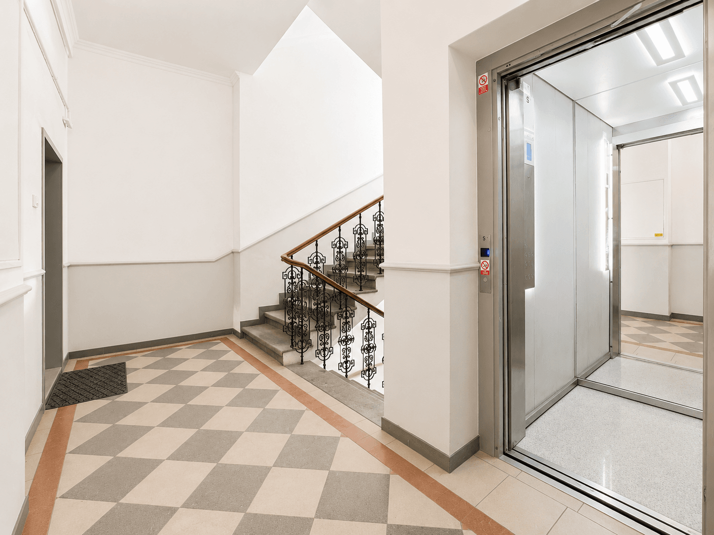 Prodej bytu 5+kk 117 m², náměstí Jiřího z Poděbrad, Praha, Praha Prodej bytu 5+kk 117 m², náměstí Jiřího z Poděbrad, Praha, Praha