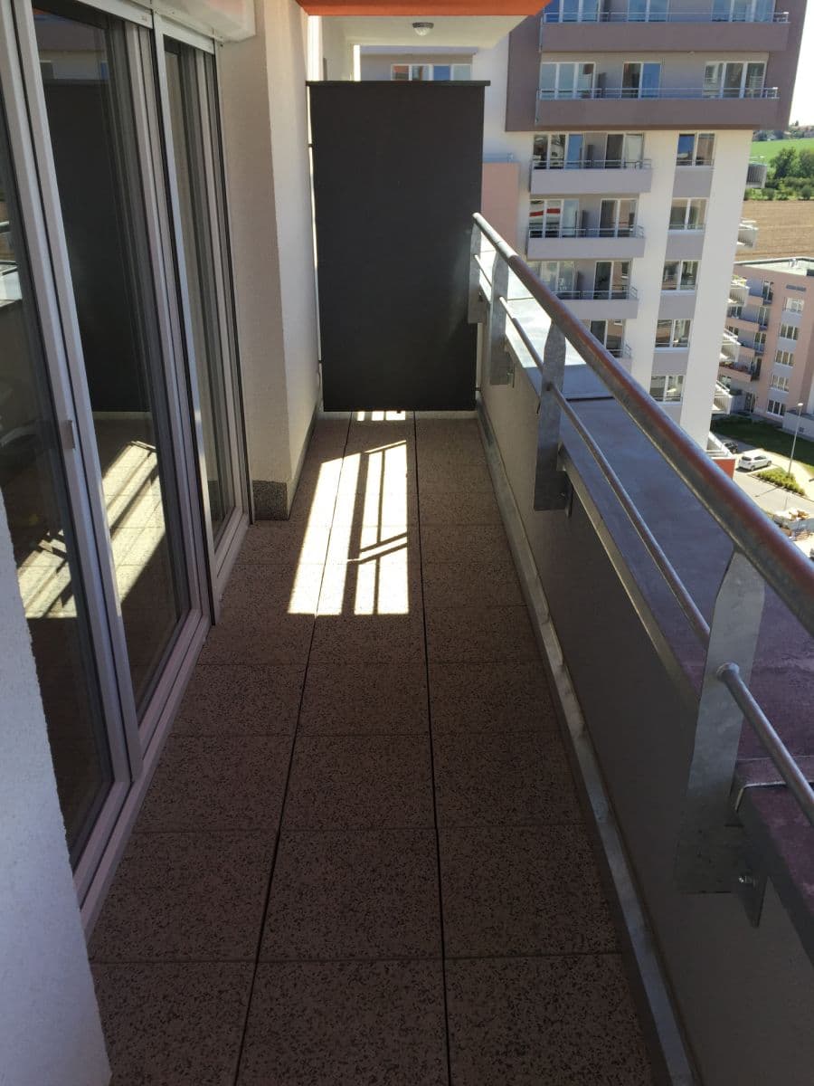 Pronájem bytu 1+kk 28 m², Hlučkova, Praha, Praha Pronájem bytu 1+kk 28 m², Hlučkova, Praha, Praha