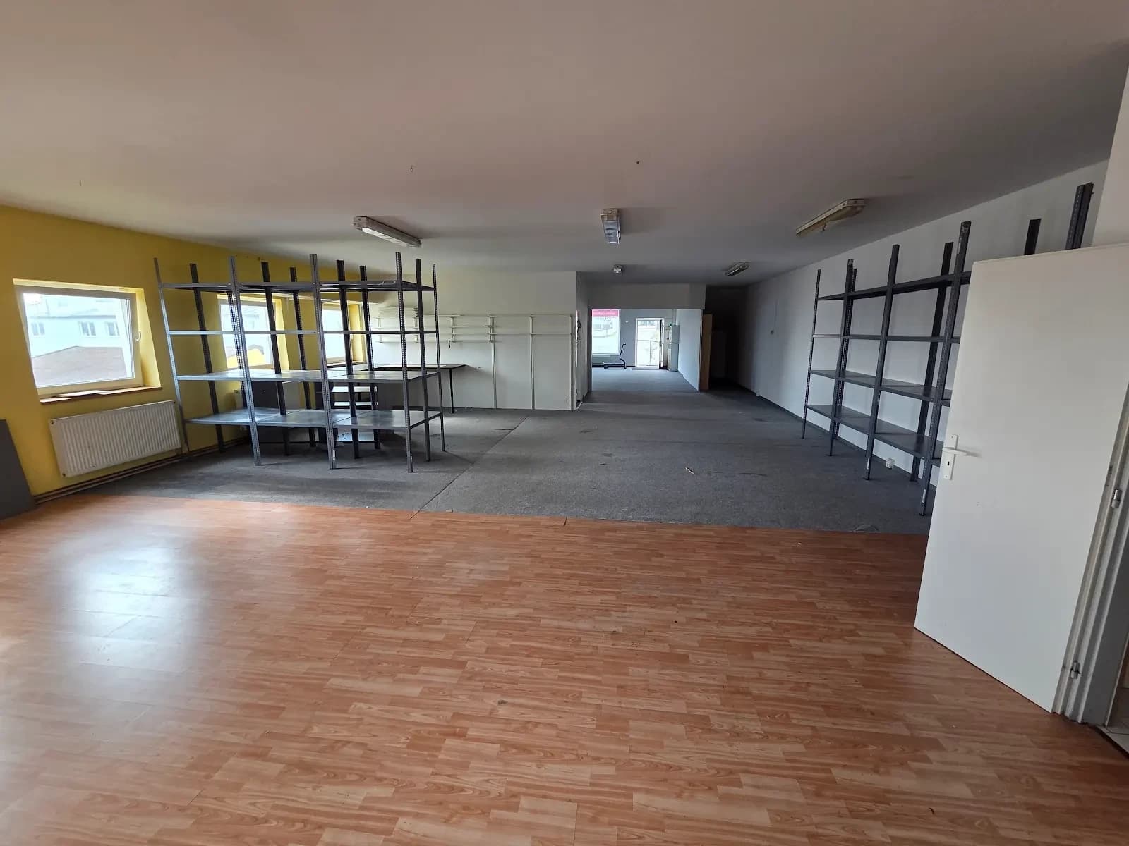 Pronájem nebytového prostoru 186 m², K Žižkovu, Praha, Praha Pronájem nebytového prostoru 186 m², K Žižkovu, Praha, Praha