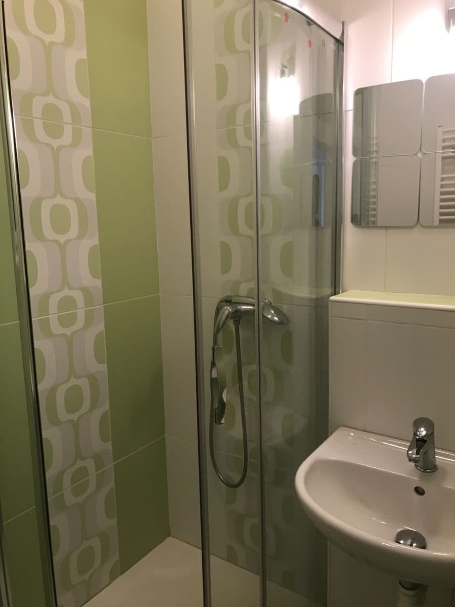 Pronájem bytu 2+kk 42 m², Biskupcova, Praha, Praha Pronájem bytu 2+kk 42 m², Biskupcova, Praha, Praha