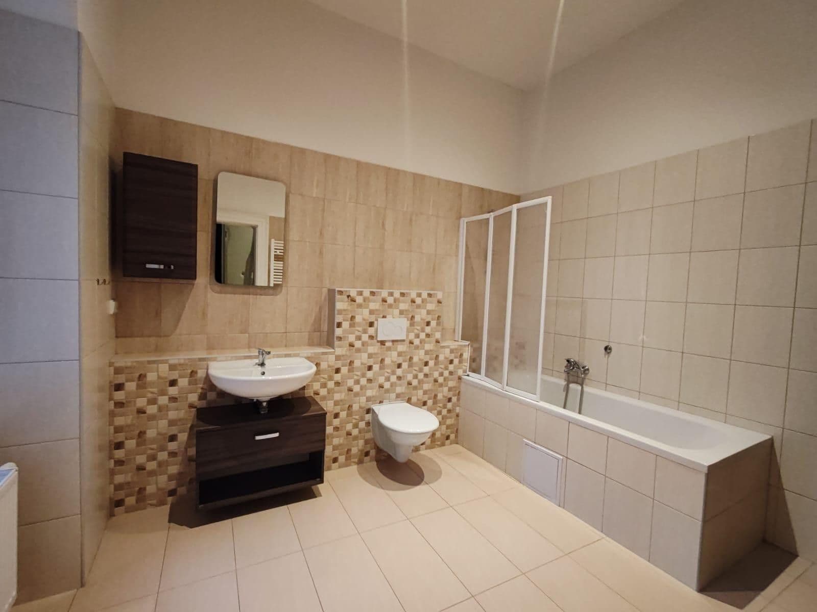 Pronájem bytu 4+kk 135 m², Mělnická, Praha, Praha Pronájem bytu 4+kk 135 m², Mělnická, Praha, Praha