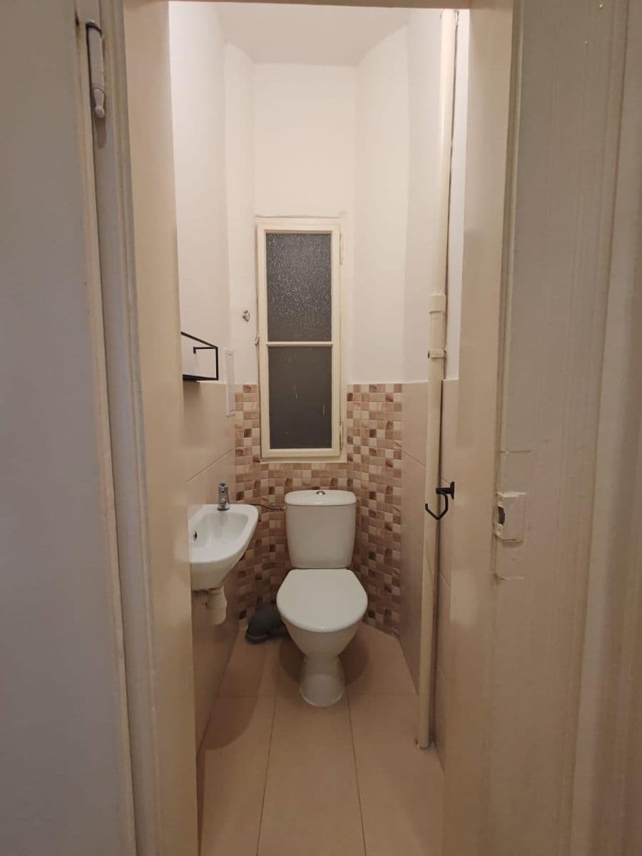 Pronájem bytu 4+kk 135 m², Mělnická, Praha, Praha Pronájem bytu 4+kk 135 m², Mělnická, Praha, Praha