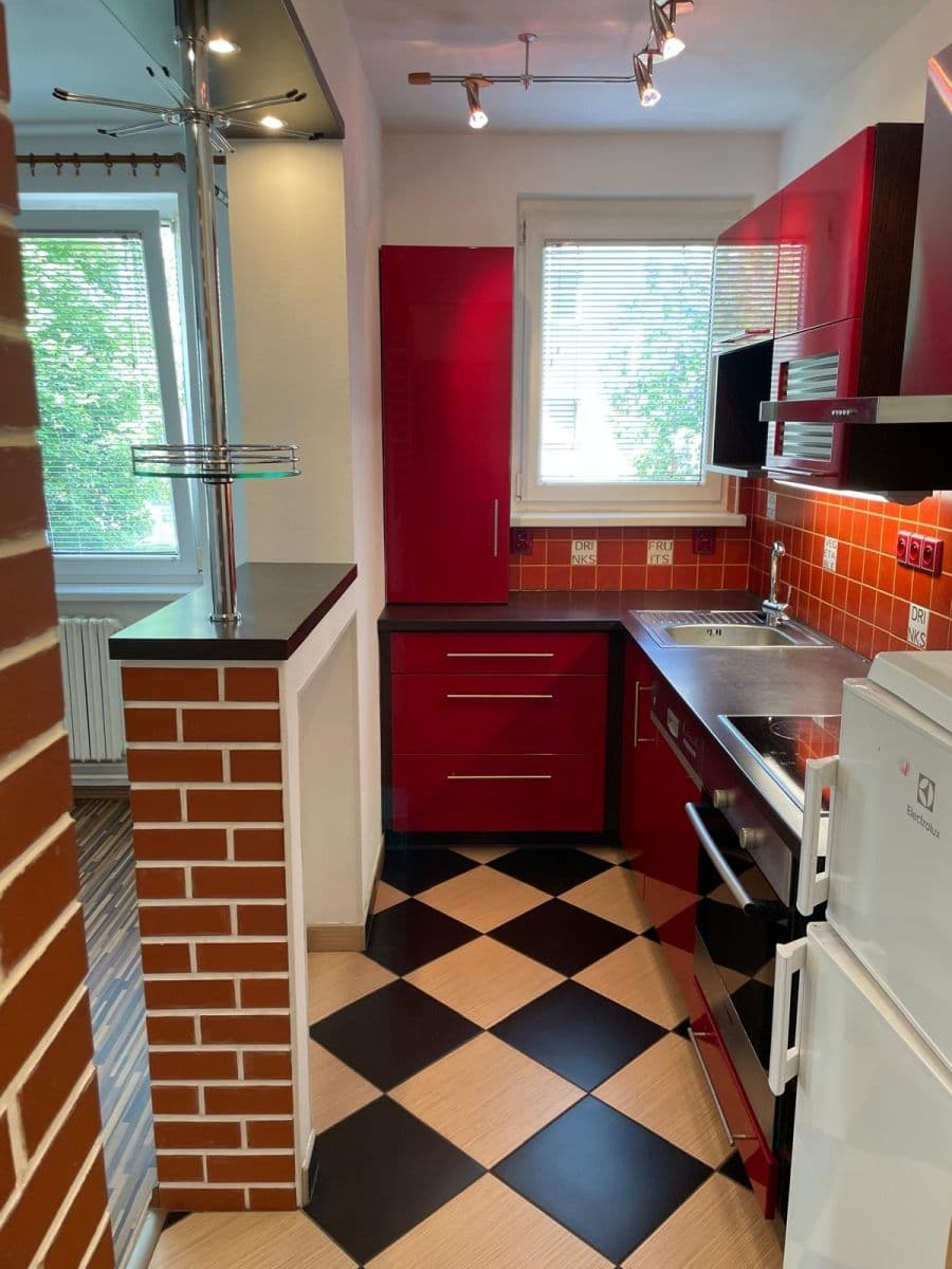 Prodej bytu 3+kk 57 m², Orlická, Týn nad Vltavou, Jihočeský kraj Prodej bytu 3+kk 57 m², Orlická, Týn nad Vltavou, Jihočeský kraj