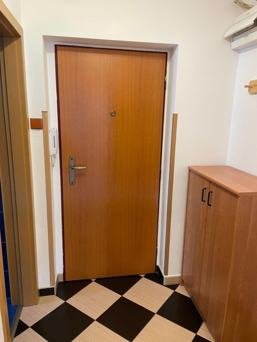 Prodej bytu 3+kk 57 m², Orlická, Týn nad Vltavou, Jihočeský kraj Prodej bytu 3+kk 57 m², Orlická, Týn nad Vltavou, Jihočeský kraj