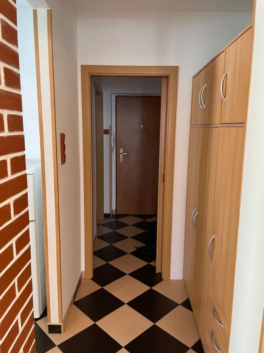 Prodej bytu 3+kk 57 m², Orlická, Týn nad Vltavou, Jihočeský kraj Prodej bytu 3+kk 57 m², Orlická, Týn nad Vltavou, Jihočeský kraj