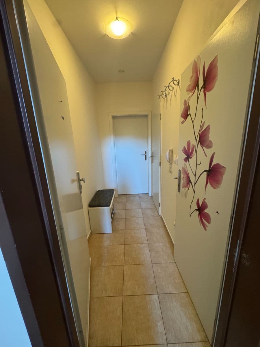 Pronájem bytu 3+1 72 m², U Školky, Nupaky, Středočeský kraj Pronájem bytu 3+1 72 m², U Školky, Nupaky, Středočeský kraj