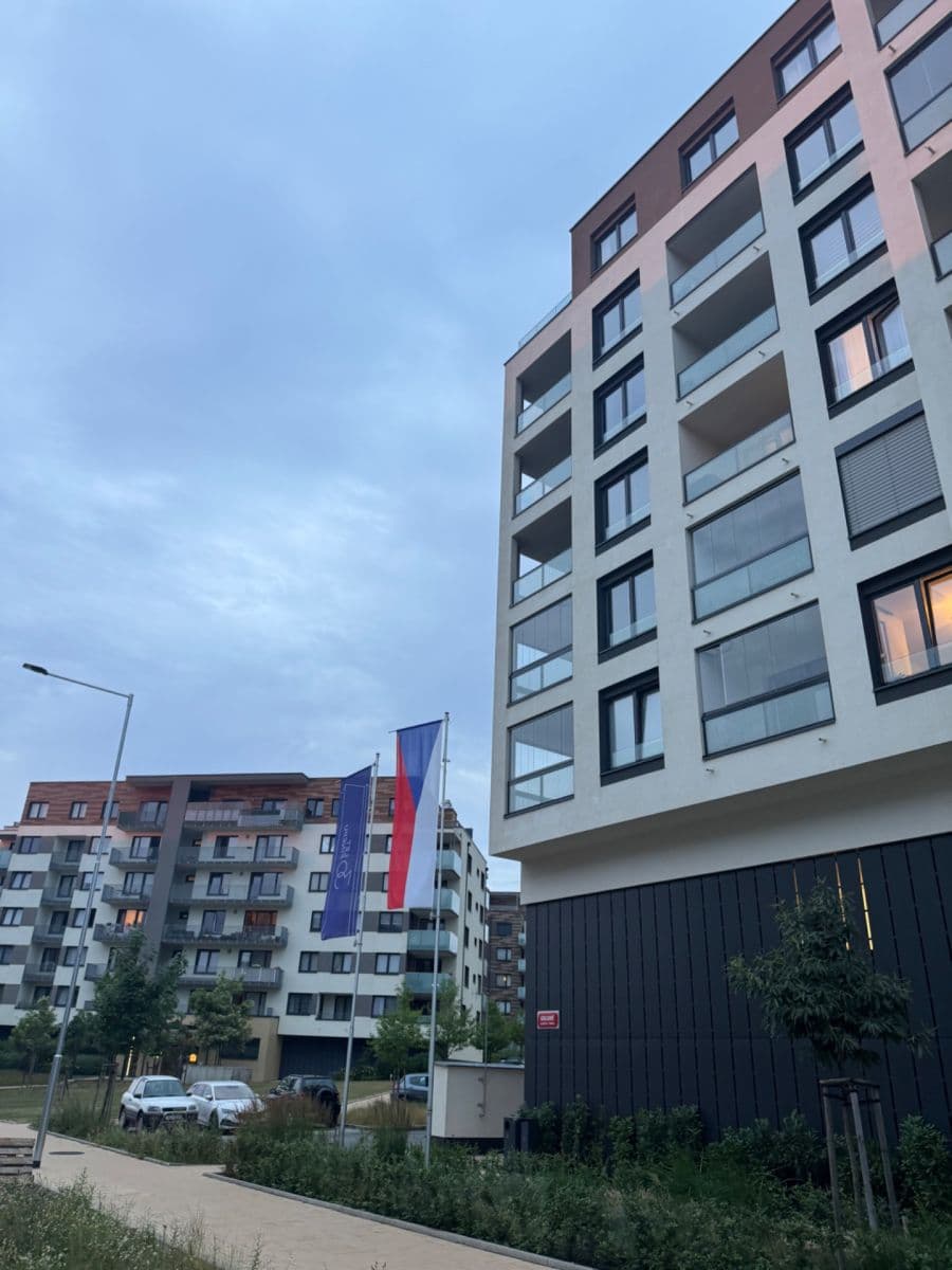 Pronájem bytu 1+kk 44 m², Gollové, Praha, Praha Pronájem bytu 1+kk 44 m², Gollové, Praha, Praha