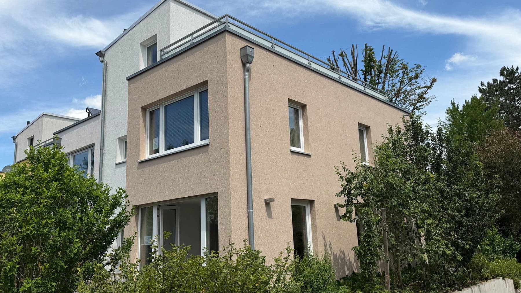 Prodej domu 143 m², pozemek 298 m², Göttingen, Dolní Sasko Prodej domu 143 m², pozemek 298 m², Göttingen, Dolní Sasko