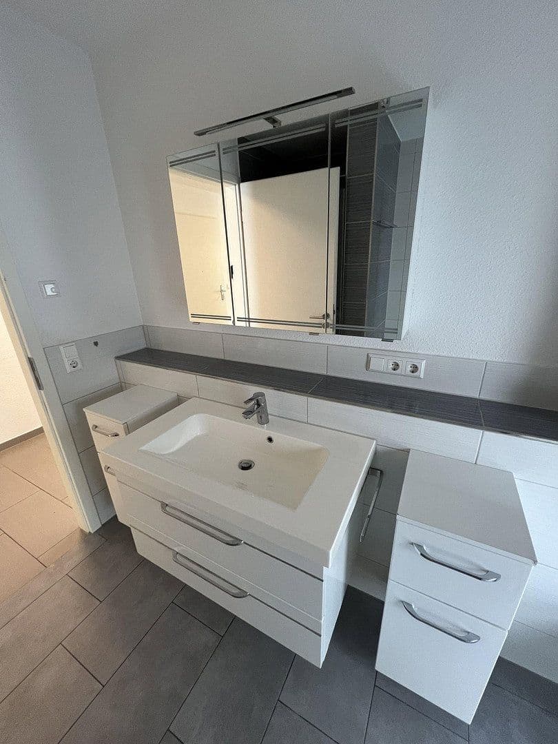 Prodej bytu 3+kk 92 m², Cäcilienstrasse 52, Heilbronn, Bádensko-Württembersko Prodej bytu 3+kk 92 m², Cäcilienstrasse 52, Heilbronn, Bádensko-Württembersko